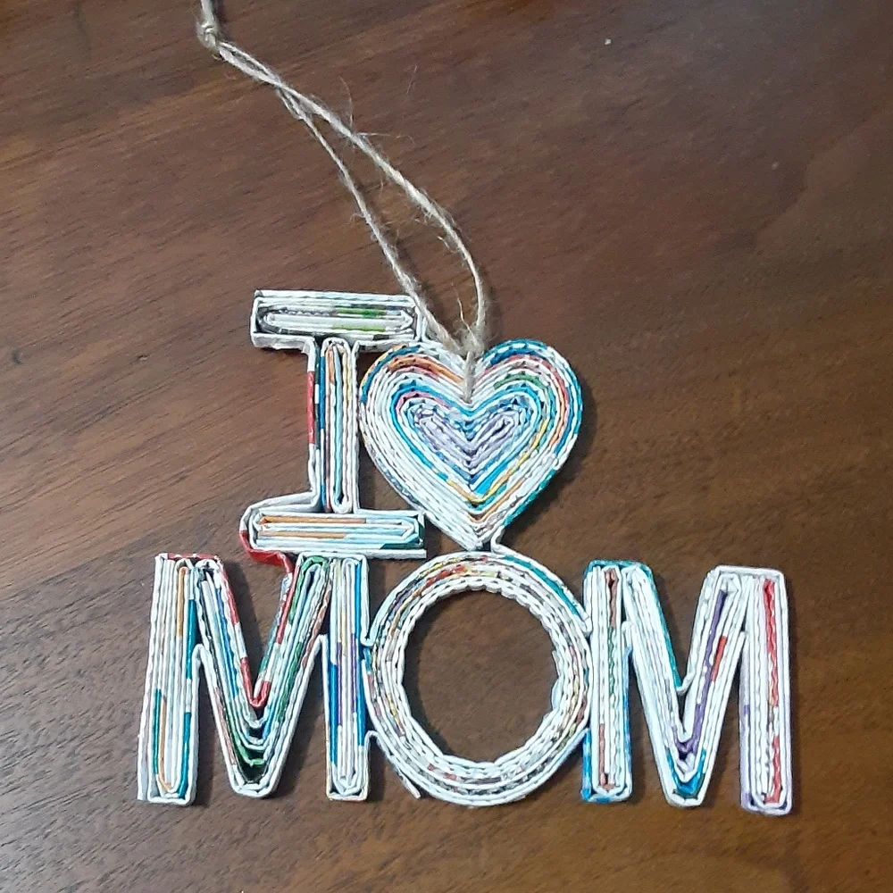 I LOVE MOM Ornament